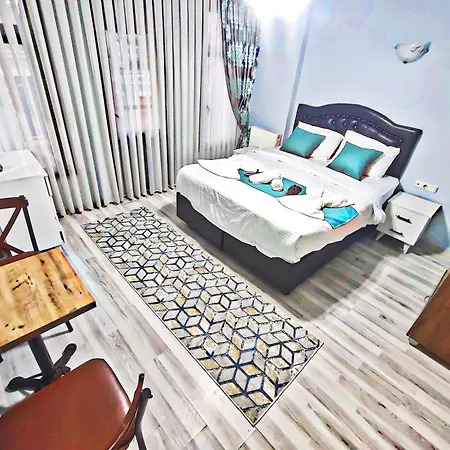 Taksim Rose 3*