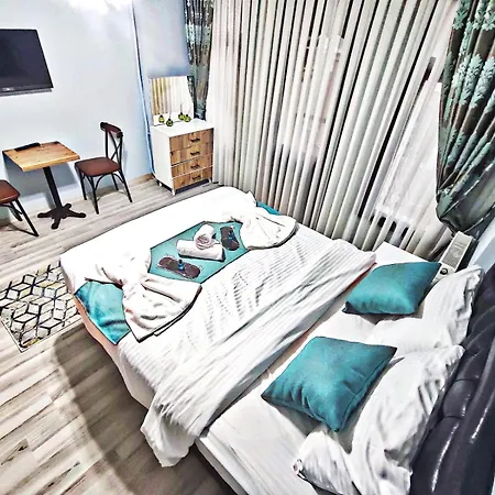 Lägenhetshotell Taksim Rose 3*